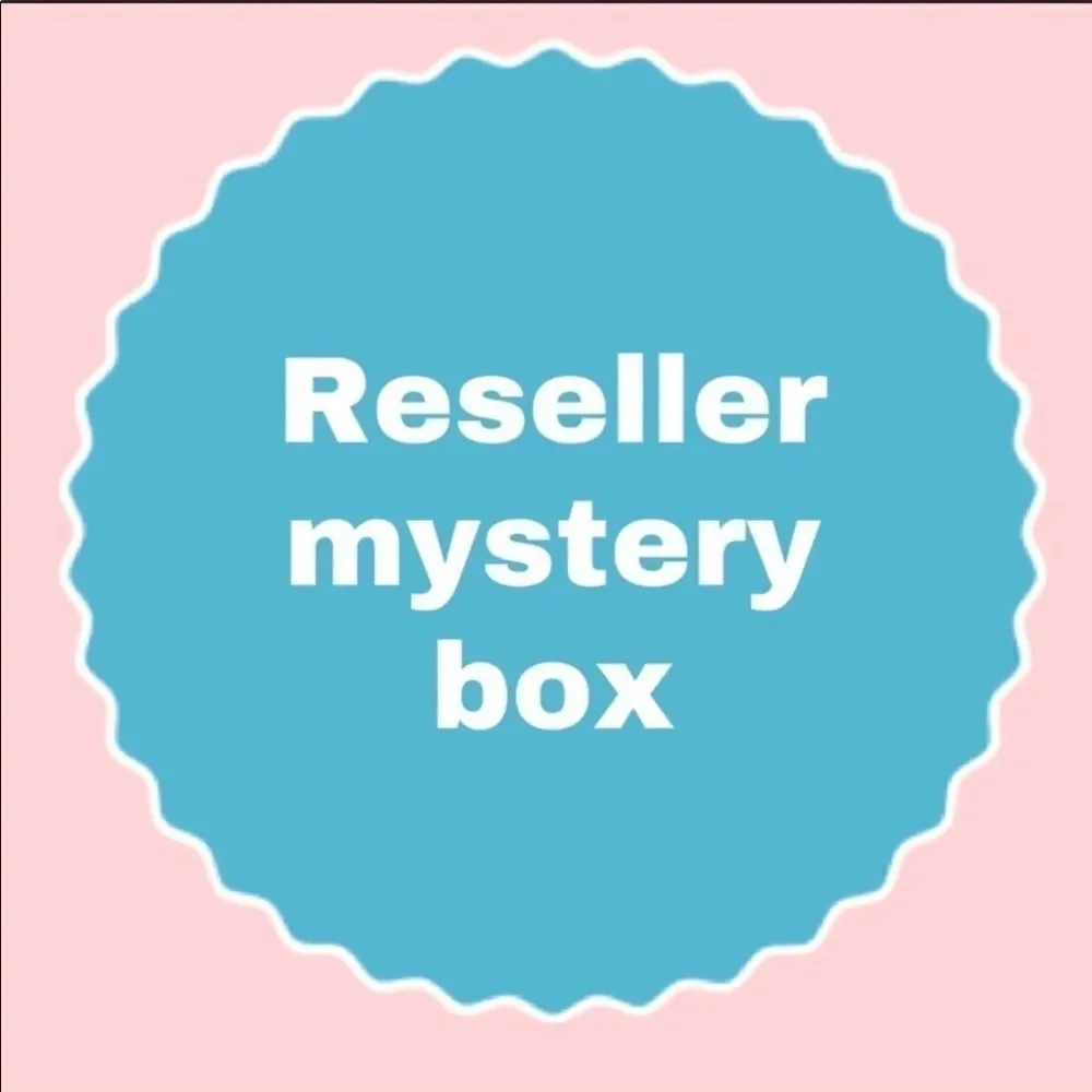 ‎RESELLER BOX NEW WITH TAGS & NWOT